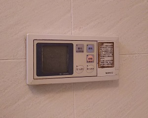 埼玉県新座市N様　交換工事前　浴室リモコン RC-2006S